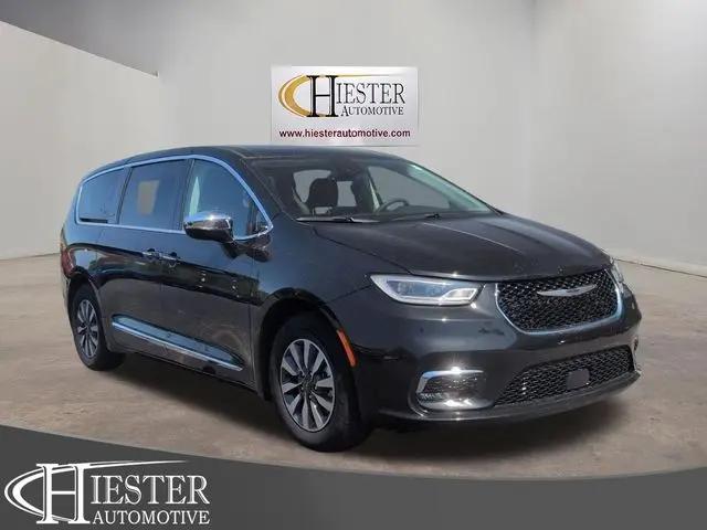 2023 Chrysler Pacifica Hybrid Limited for sale in Sanford, NC
