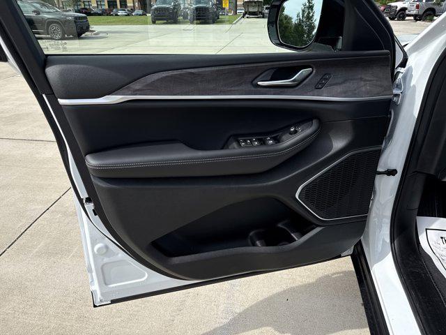 2026 Jeep Grand Cherokee L Limited 4x2
