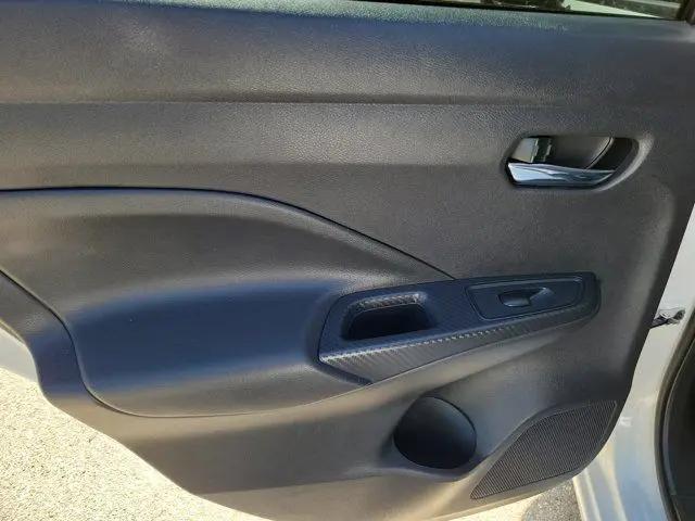 2024 Nissan Versa 1.6 SV
