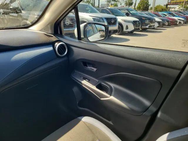 2024 Nissan Versa 1.6 SV