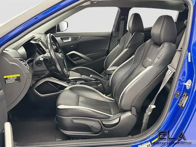 2014 Hyundai Veloster Turbo w/Black