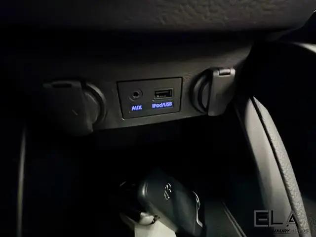 2014 Hyundai Veloster Turbo w/Black