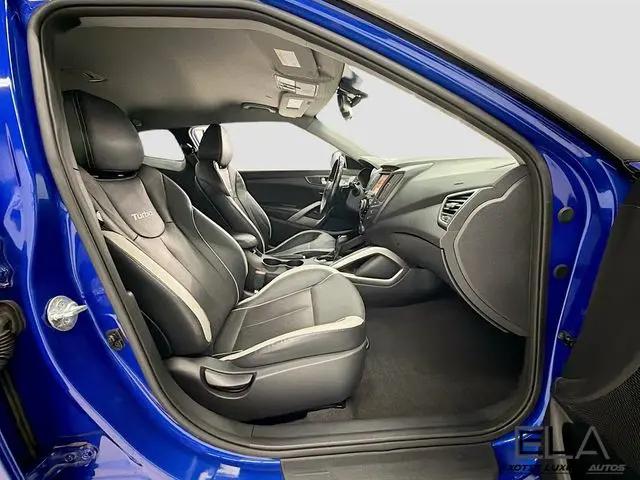 2014 Hyundai Veloster Turbo w/Black