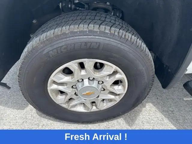 2025 Chevrolet Silverado 3500HD 4WD Crew Cab Long Bed LT