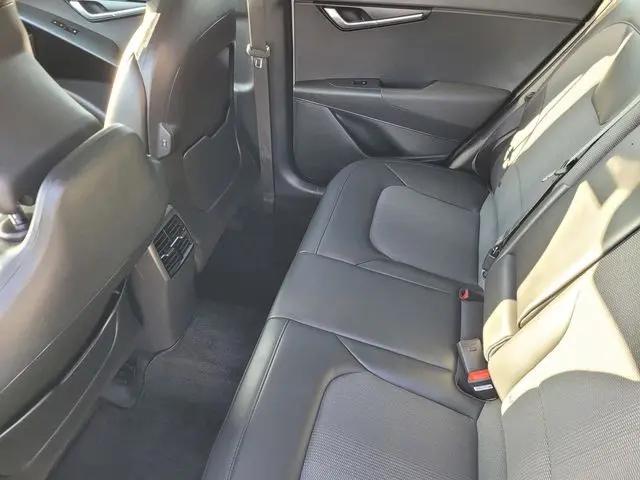 2024 Kia Niro EX