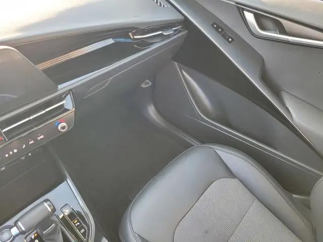 2024 Kia Niro EX