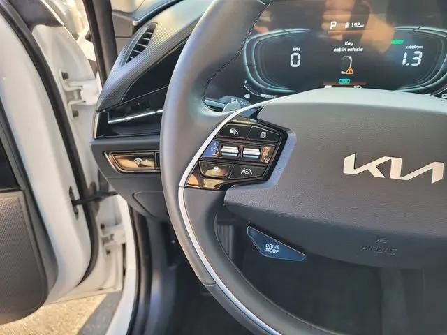 2024 Kia Niro EX
