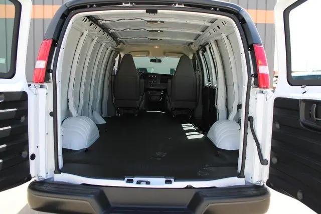 2026 GMC Savana Cargo 2500 Regular Wheelbase, Work Van, RWD