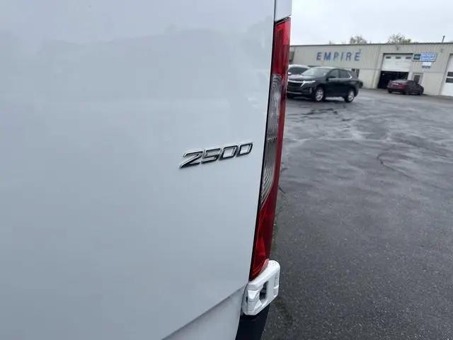 2025 Mercedes-Benz Sprinter 2500 Standard Roof 4-Cyl Diesel