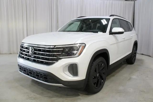 2026 Volkswagen Atlas SE with Technology