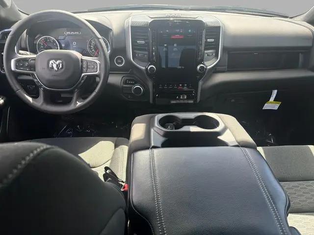 2025 Ram 1500 Big Horn Crew Cab 4x2 5'7" Box