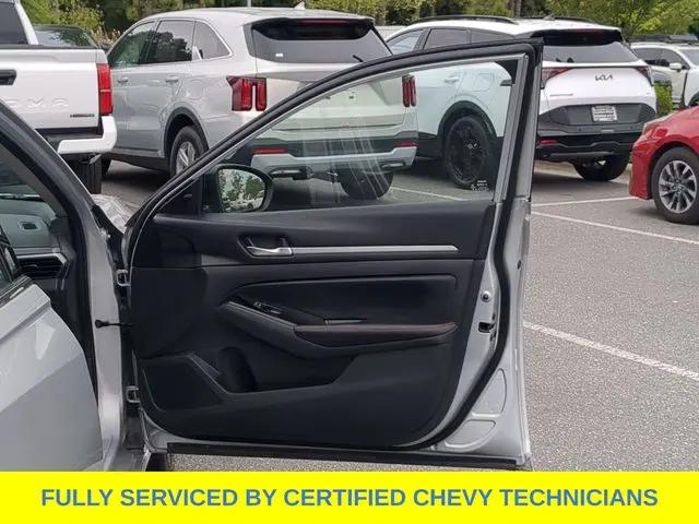 2024 Nissan Altima SR FWD