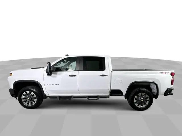 2023 Chevrolet Silverado 2500HD 4WD Crew Cab Standard Bed Custom
