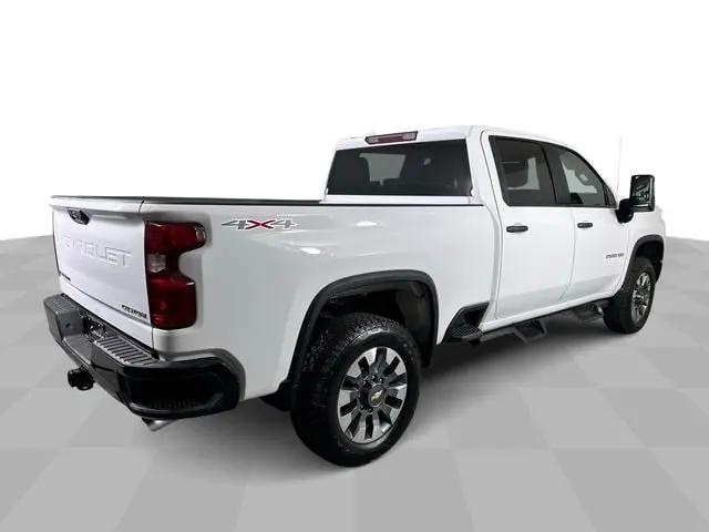 2023 Chevrolet Silverado 2500HD 4WD Crew Cab Standard Bed Custom