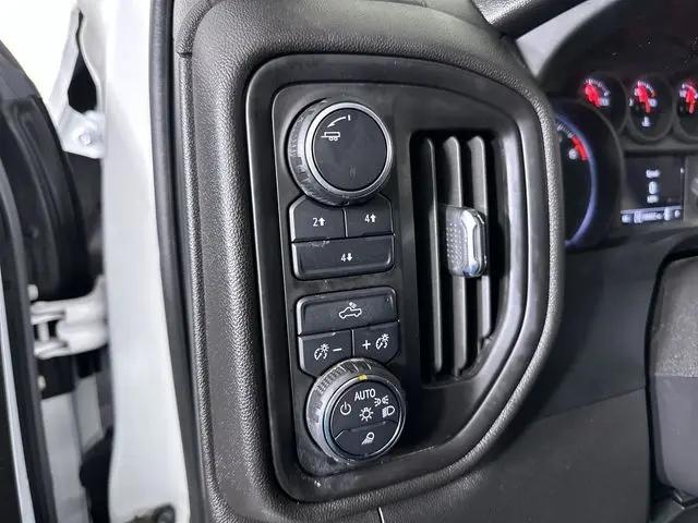2023 Chevrolet Silverado 2500HD 4WD Crew Cab Standard Bed Custom