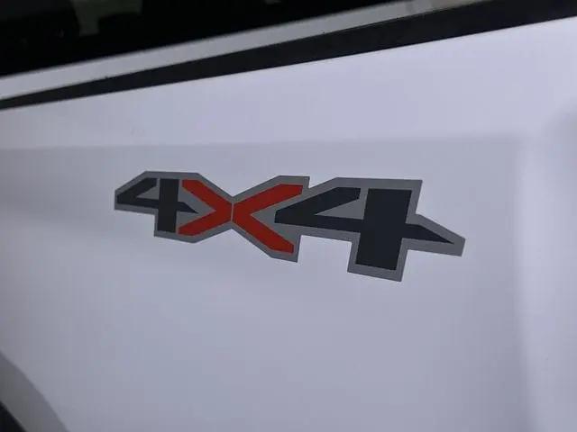 2023 Chevrolet Silverado 2500HD 4WD Crew Cab Standard Bed Custom