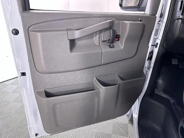 2025 Chevrolet Express Cargo Van RWD 2500 Regular Wheelbase WT