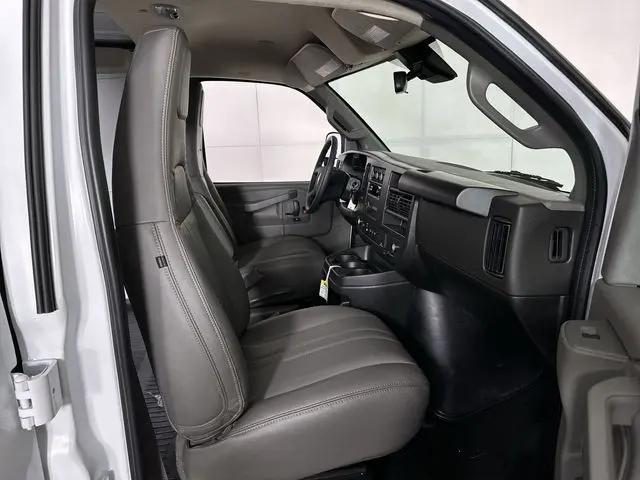 2025 Chevrolet Express Cargo Van RWD 2500 Regular Wheelbase WT