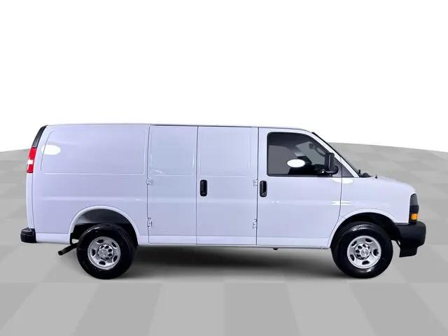 2025 Chevrolet Express Cargo Van RWD 2500 Regular Wheelbase WT