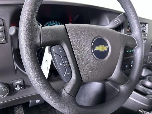 2025 Chevrolet Express Cargo Van RWD 2500 Regular Wheelbase WT