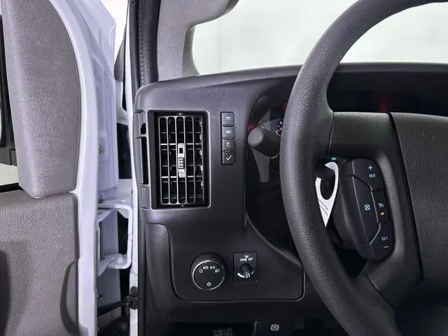 2025 Chevrolet Express Cargo Van RWD 2500 Regular Wheelbase WT