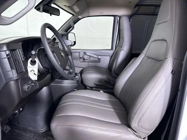 2025 Chevrolet Express Cargo Van RWD 2500 Regular Wheelbase WT