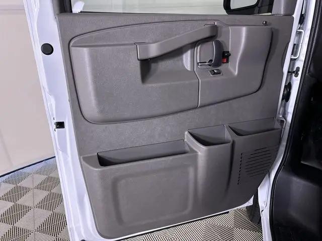 2025 Chevrolet Express Cargo Van RWD 2500 Regular Wheelbase WT