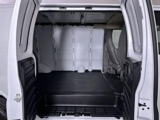 2025 Chevrolet Express Cargo Van RWD 2500 Regular Wheelbase WT