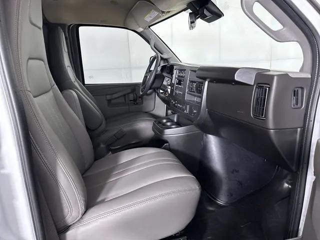 2025 Chevrolet Express Cargo Van RWD 2500 Regular Wheelbase WT