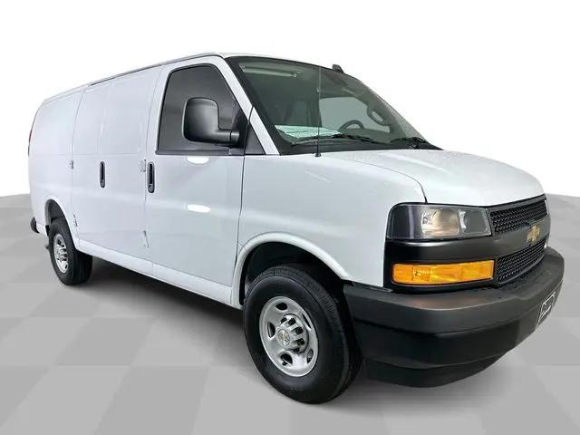 2025 Chevrolet Express Cargo Van RWD 2500 Regular Wheelbase WT
