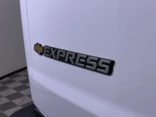 2025 Chevrolet Express Cargo Van RWD 2500 Regular Wheelbase WT