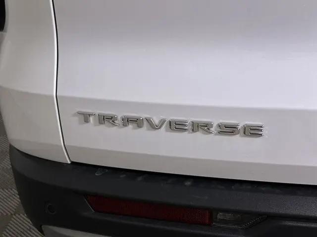 2026 Chevrolet Traverse FWD LT