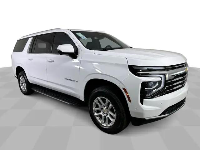 2026 Chevrolet Suburban LT, 4WD