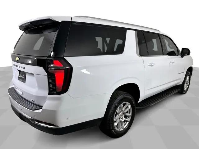 2026 Chevrolet Suburban LT, 4WD