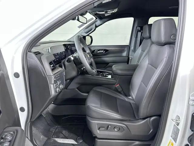 2026 Chevrolet Suburban LT, 4WD