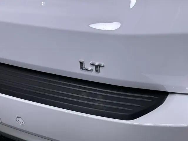 2026 Chevrolet Suburban LT, 4WD