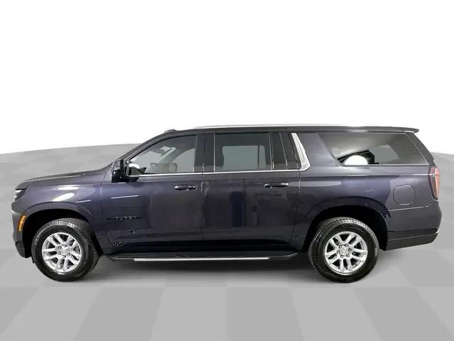2026 Chevrolet Suburban LT, 4WD