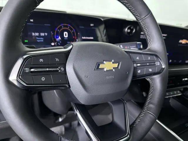 2026 Chevrolet Suburban LT, 4WD