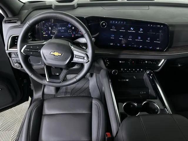 2026 Chevrolet Suburban LT, 4WD