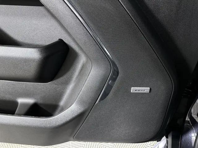 2026 Chevrolet Suburban LT, 4WD