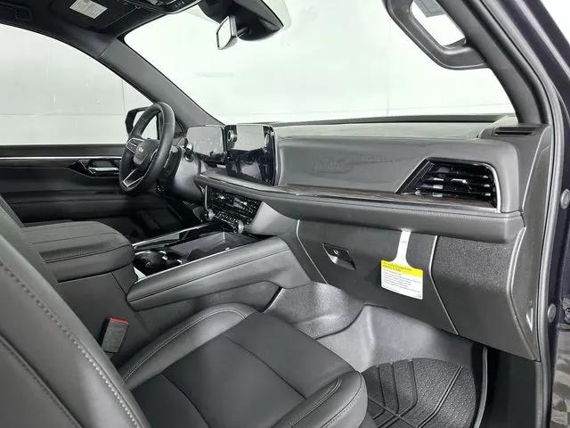 2026 Chevrolet Suburban LT, 4WD