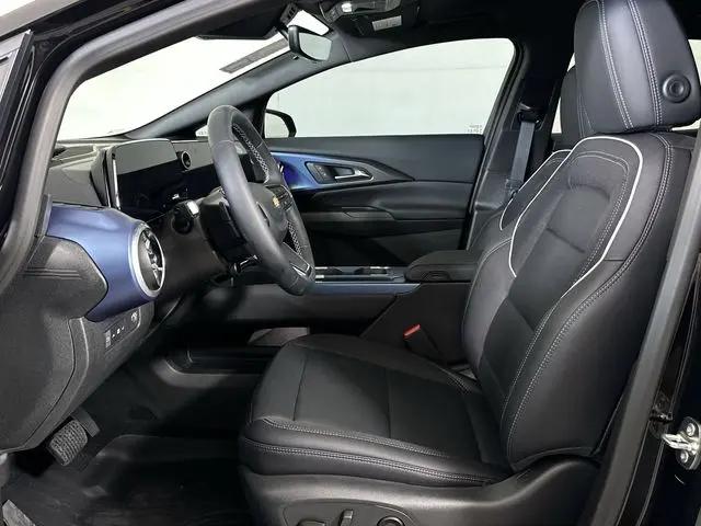 2025 Chevrolet Equinox LT 2