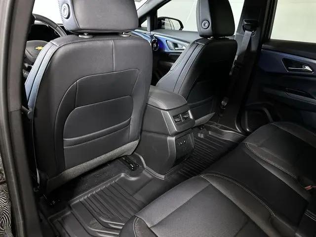 2025 Chevrolet Equinox LT 2
