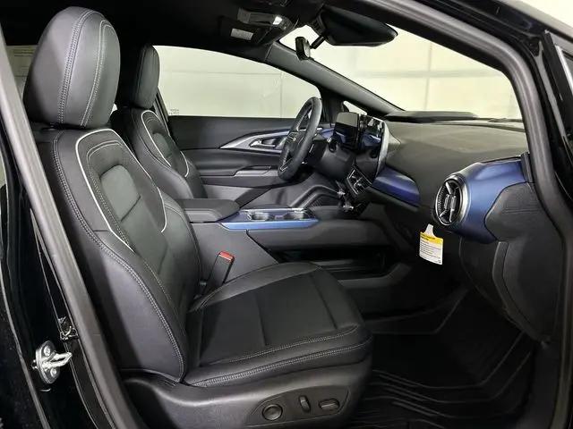 2025 Chevrolet Equinox LT 2