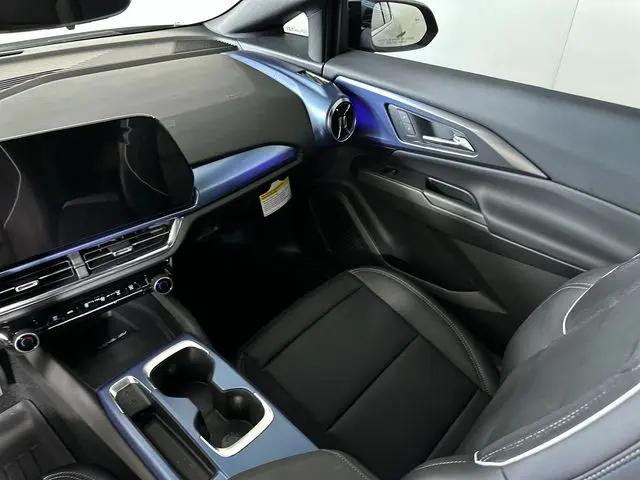 2025 Chevrolet Equinox LT 2