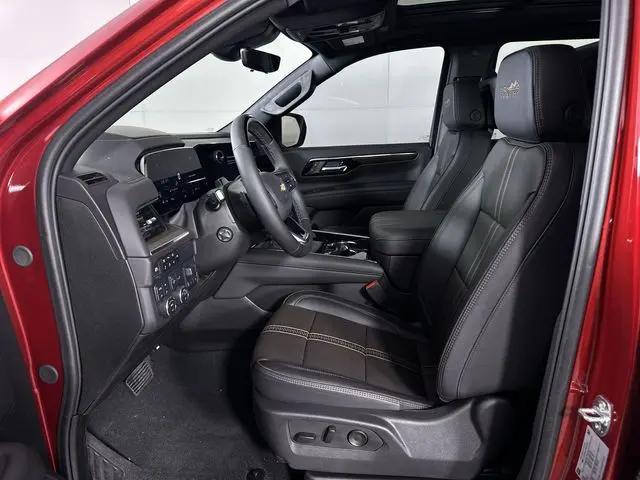 2025 Chevrolet Suburban 4WD High Country