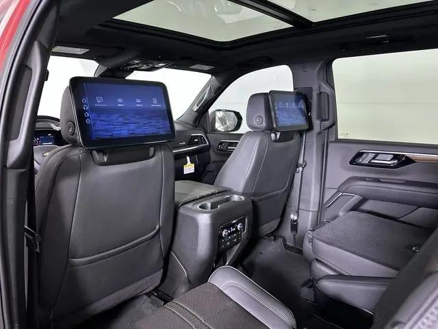 2025 Chevrolet Suburban 4WD High Country
