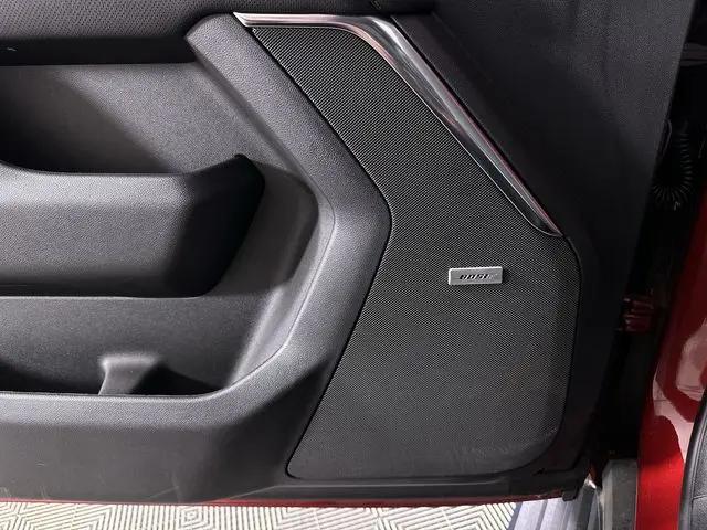 2025 Chevrolet Suburban 4WD High Country