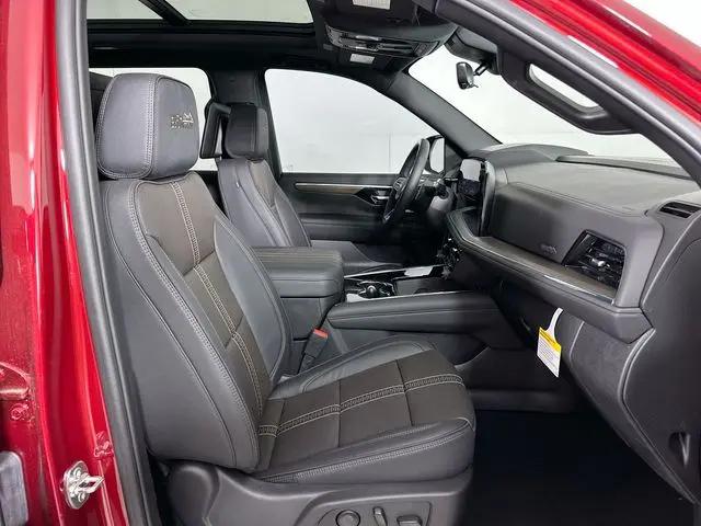 2025 Chevrolet Suburban 4WD High Country