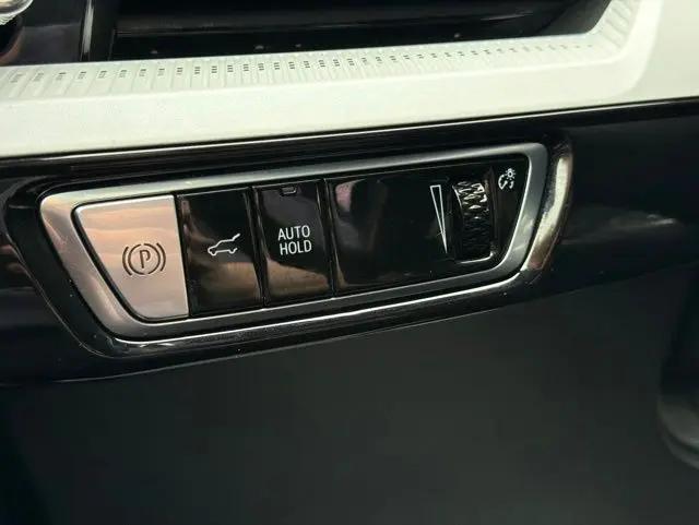 2025 Cadillac iQ Luxury 2 AWD